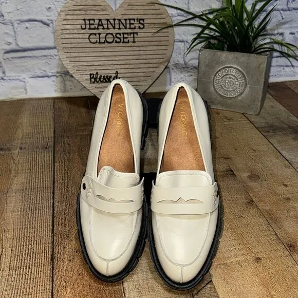 Vionic Women's Elodie Leather Lug Sole Loafers Cream Leather
