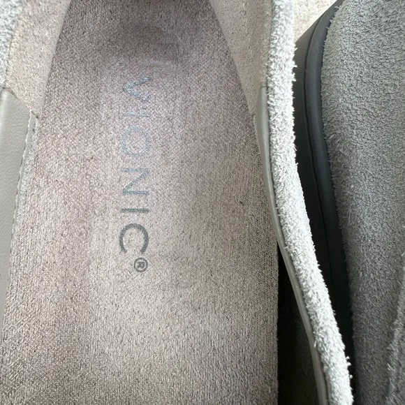 VionicUptown Loafer Flats
