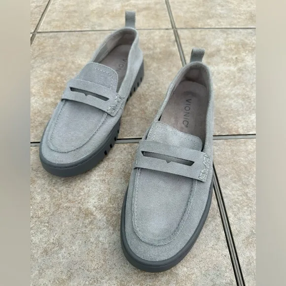 VionicUptown Loafer Flats