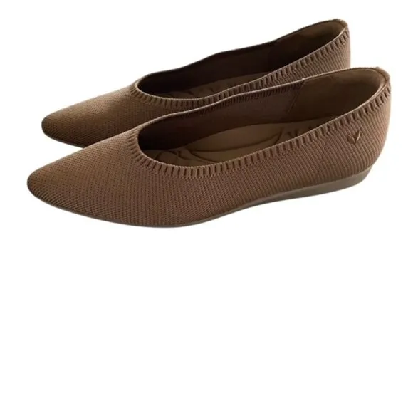 Vivaia Aria Pointed Toe Ballet Flats 40