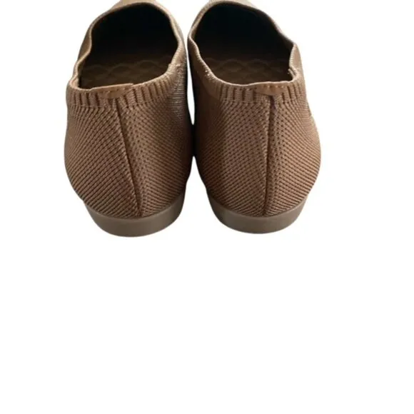 Vivaia Aria Pointed Toe Ballet Flats 40