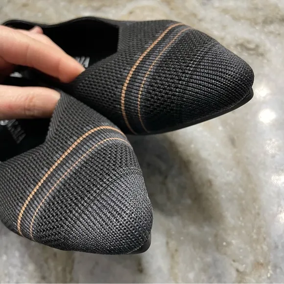 VIVAIA Pointed-Toe Ballet Flats (Aria) Knit Slip On Flats Black/Gray Women’s 37