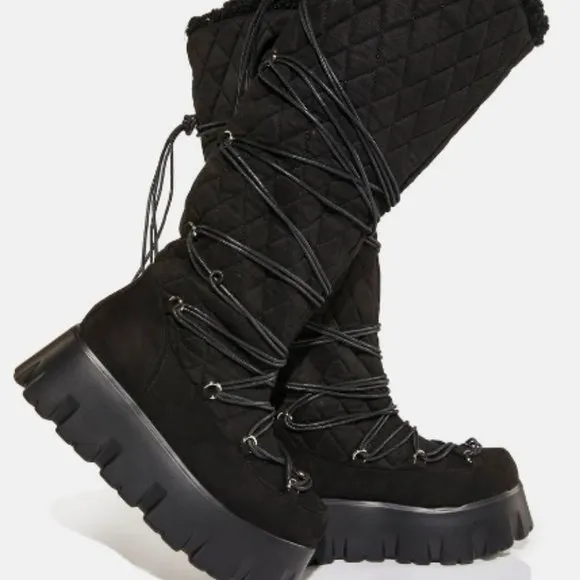 WALK ON THE MOON PLATFORM BOOTS ( BRAND NEW ! )
