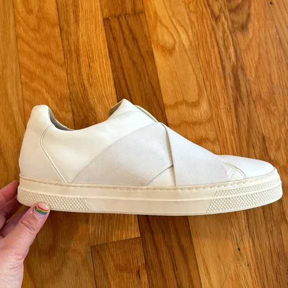White leather slip on sneakers size 39/US women’s 9