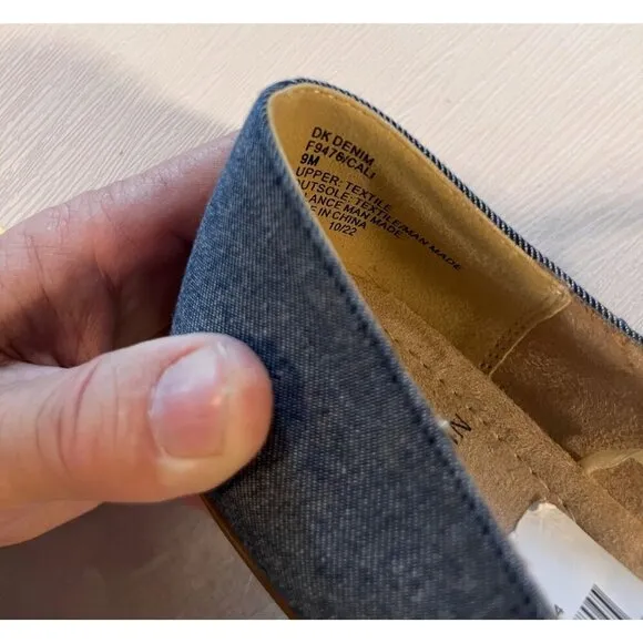 White Mountain Clara DK Denim Ballet Flat Size 9M Textured Sole &amp; Comfort Insole