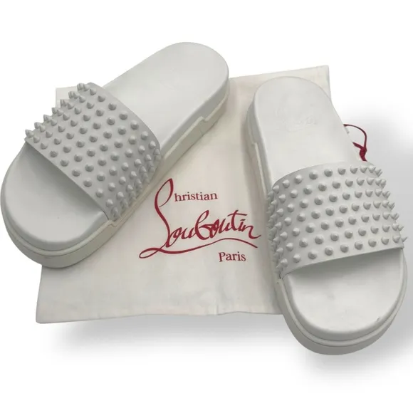 White Pool Fun Flat leather spike sandals size 42Men 9 Womans 11.5