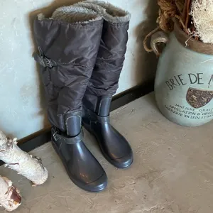 Winter padded rain boots with zipper