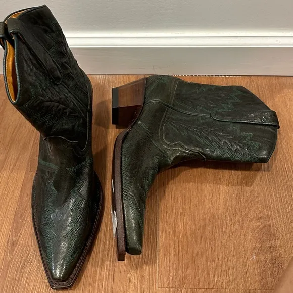 🆕wob Frye Judy Western boots, Sz 6, black/green
