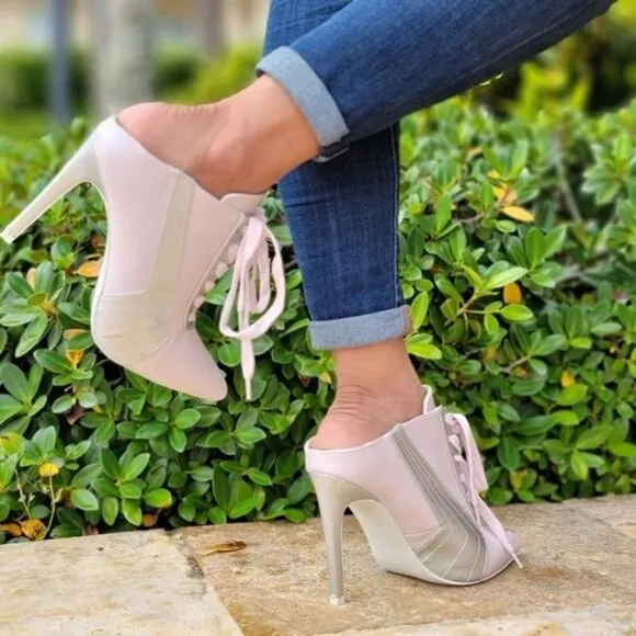 Women Baby Pink Low Cut Pontied Toe Booties‎