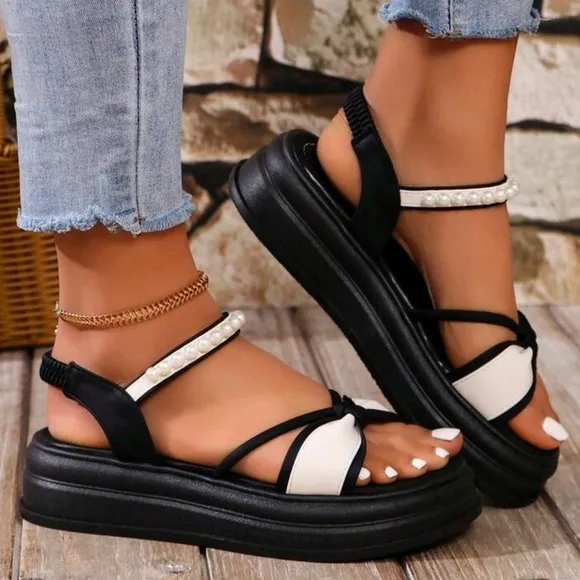 Women Wide-Fit Summer Slippers, Casual Open Toe Beach Sandals With Flat Heel