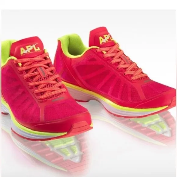 Women’s APL Propulsion Labs Windchill Sneaker in Neon Orange Size 8