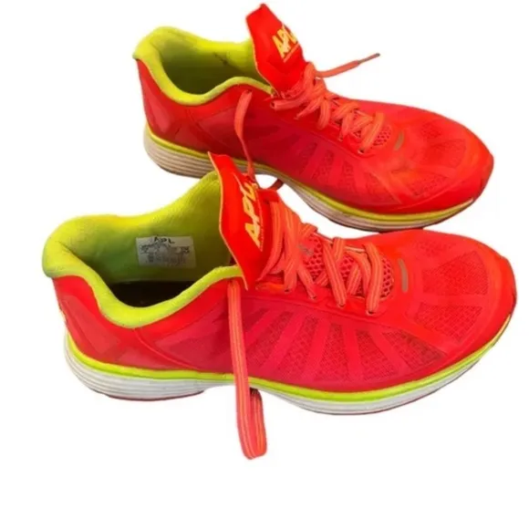 Women’s APL Propulsion Labs Windchill Sneaker in Neon Orange Size 8