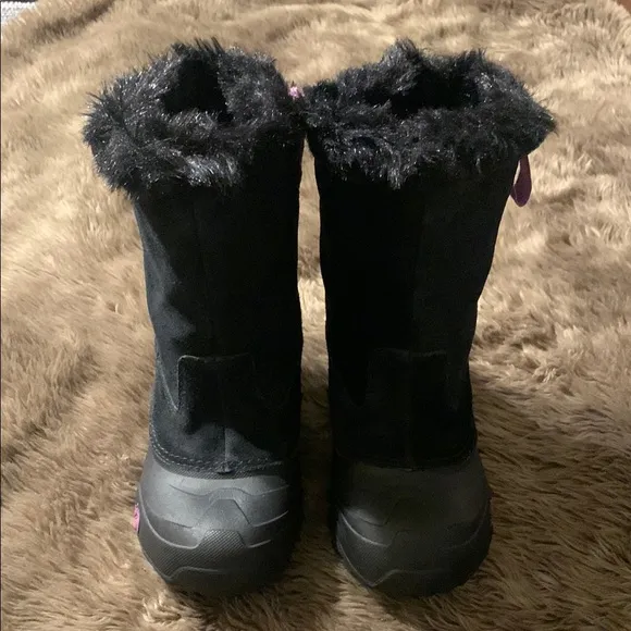 Women's Black Fur-Lined Winter Boots