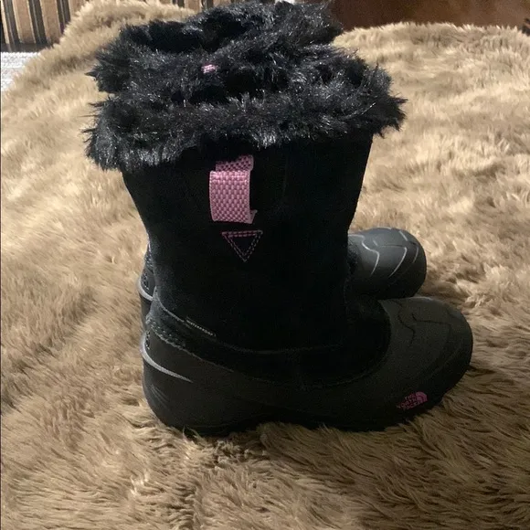 Women's Black Fur-Lined Winter Boots
