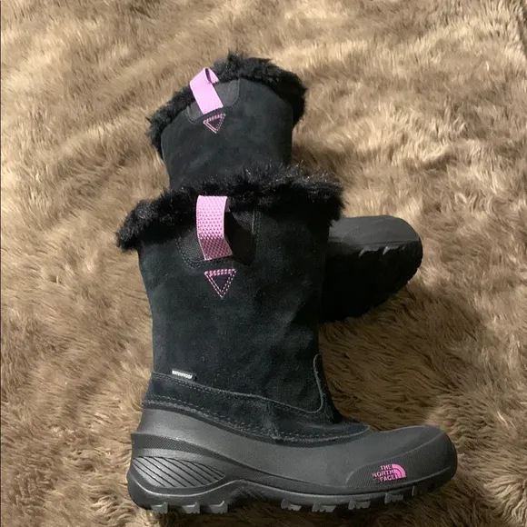 Women's Black Fur-Lined Winter Boots