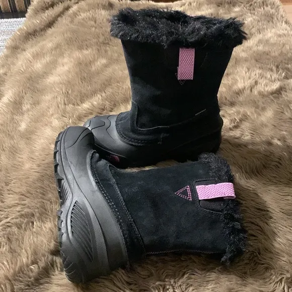 Women's Black Fur-Lined Winter Boots