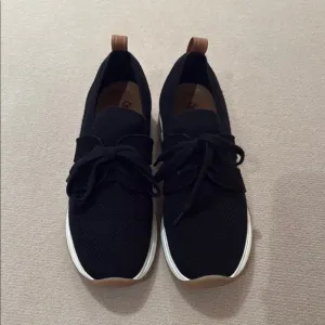 Women’s Black sock slip on walking sneakers