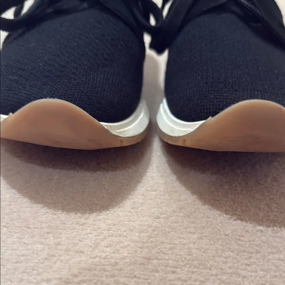 Women’s Black sock slip on walking sneakers