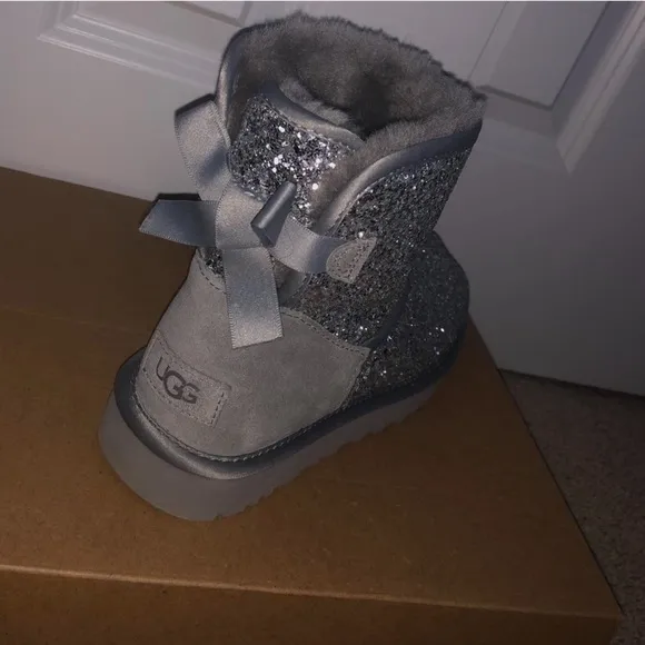 Women's Classic Mini Bow Cosmos Boots