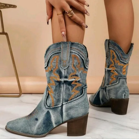 Women's Fashionable Embroidery Wedge Heel Slip-Ons With Faux Fur Collar Mid-Calf