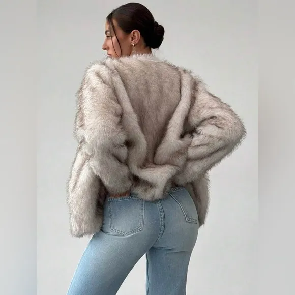 Women’s Gorgeous~Stylish~Luxuriously Soft~Milky Faux Fur~Lined Open Front / XXLG