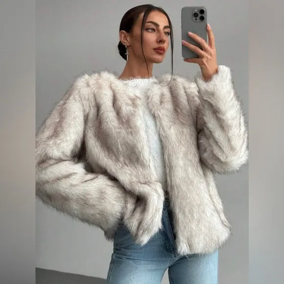 Women’s Gorgeous~Stylish~Luxuriously Soft~Milky Faux Fur~Lined Open Front / XXLG