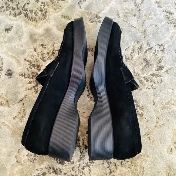 Women’s GUCCI suede leather loafers 🖤🖤