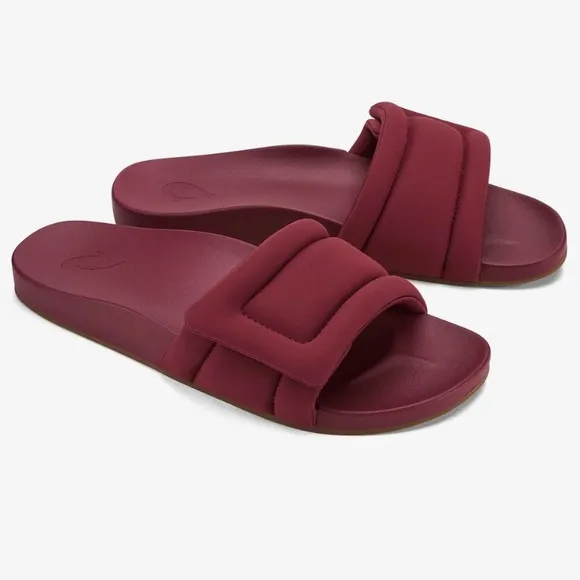 Women’s OluKai Sunbeam Slides size 6