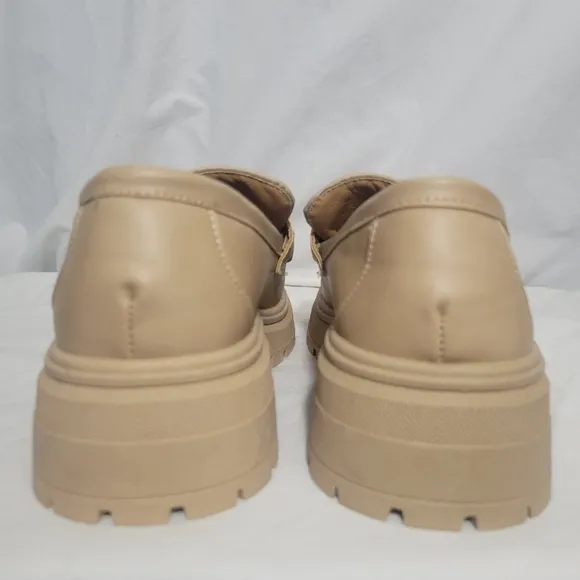 Women's Qupid Ronat Loafers Toast Chunky lug sole sz 7 NWOT