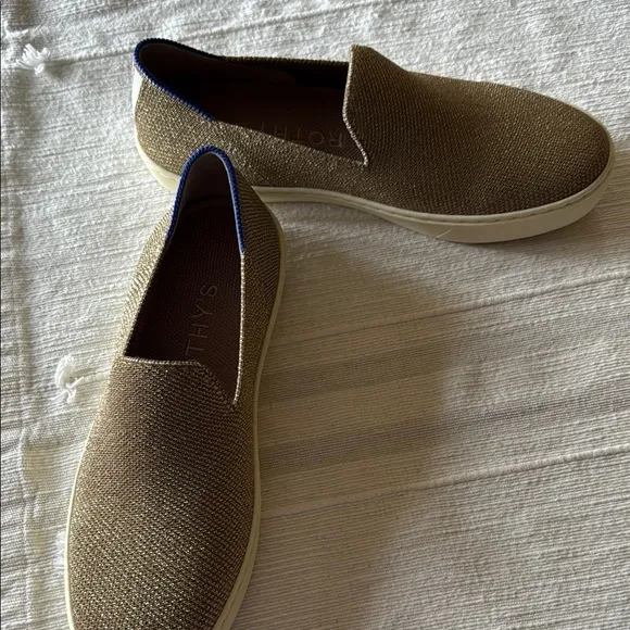 Women’s Rothy's Tan Loafer Slip-Ons Minimalist Design/ NWOT also no box