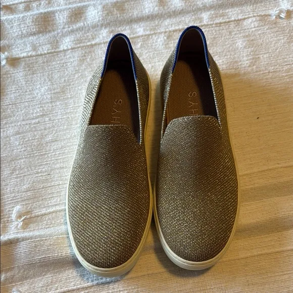 Women’s Rothy's Tan Loafer Slip-Ons Minimalist Design/ NWOT also no box