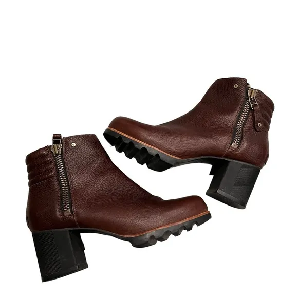 Women’s Sorel Brown Leather Danica Heeled Waterproof Booties Boots size 9.5