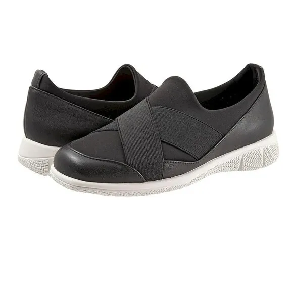 Women's Trotters® Urbana Black Size 9.5M New in Box