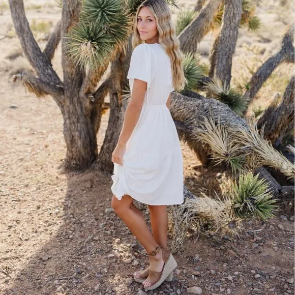 Women’s Two Toned Neutral Taupe Open Toe 3.5” Dress Wedge Size 7