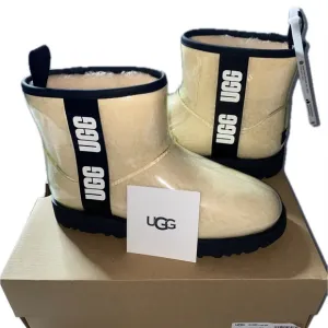 Womens UGG Australia Classic Clear Sherpa Lined Mini Boots Size 9 Cute UGG Boots