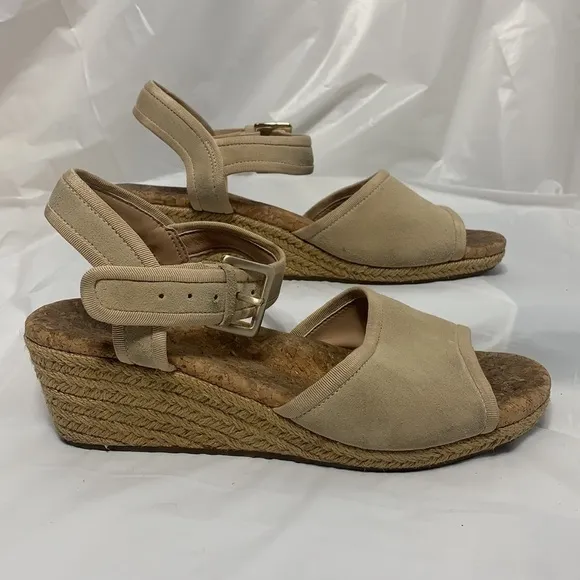 WOMEN’S UGG Maybell Cream Suede Open Toe Wedge Espadrilles Sandal 1019887 Size 7