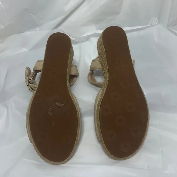 WOMEN’S UGG Maybell Cream Suede Open Toe Wedge Espadrilles Sandal 1019887 Size 7