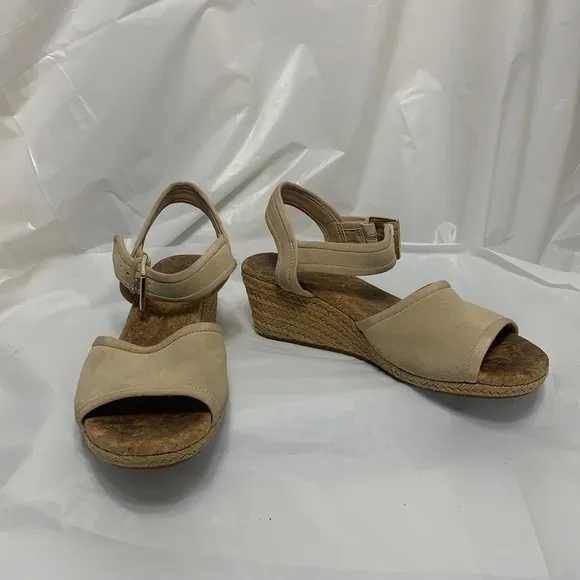 WOMEN’S UGG Maybell Cream Suede Open Toe Wedge Espadrilles Sandal 1019887 Size 7