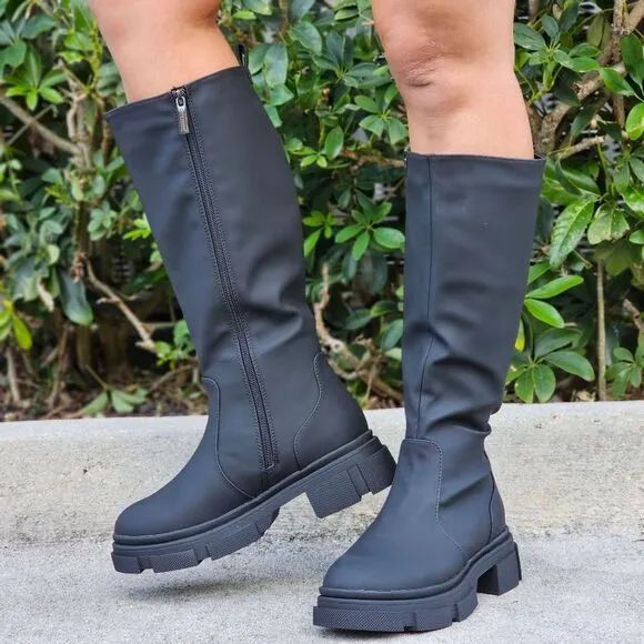 Women's Mid Calf Boots Round Toe Black Color