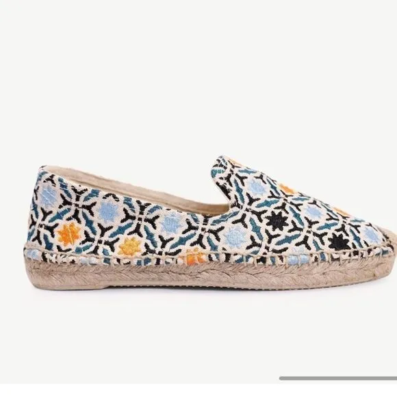 Yarguci espadrilles  canvas colorful slip ons sz 41/10 EUC no wear