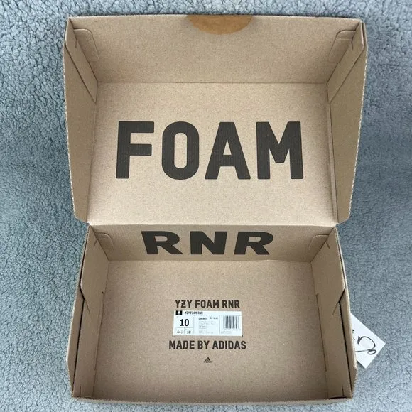 Yeezy Foam Runner Mens 10 Shoes Beige Stone Salt Adidas RNR Slides Kanye West 1