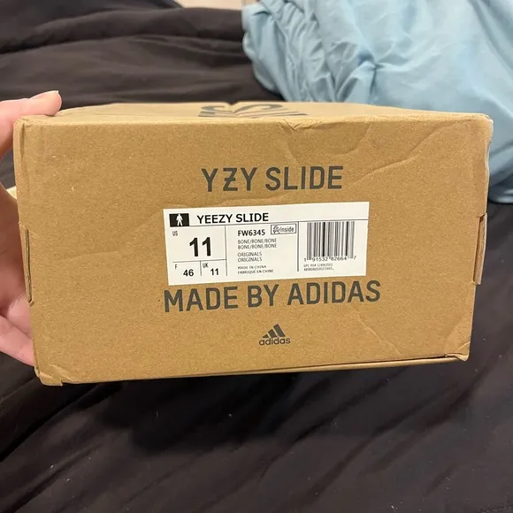Yeezy Slides “Bone” original release not restock size 11