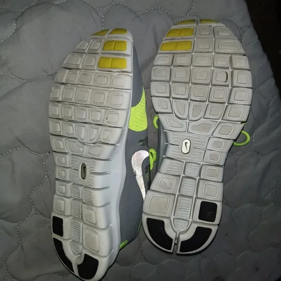 Yellow &amp; Grey Nike Free 5.0