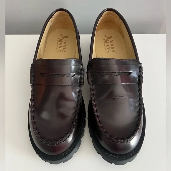 Young Soles Penny Loafers 34 NEW!!
