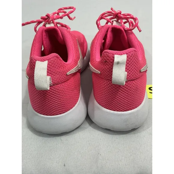 Youth Girls Nike 599729-609 Size 6 Pink Mesh Lace Up Running Sneakers NWOT