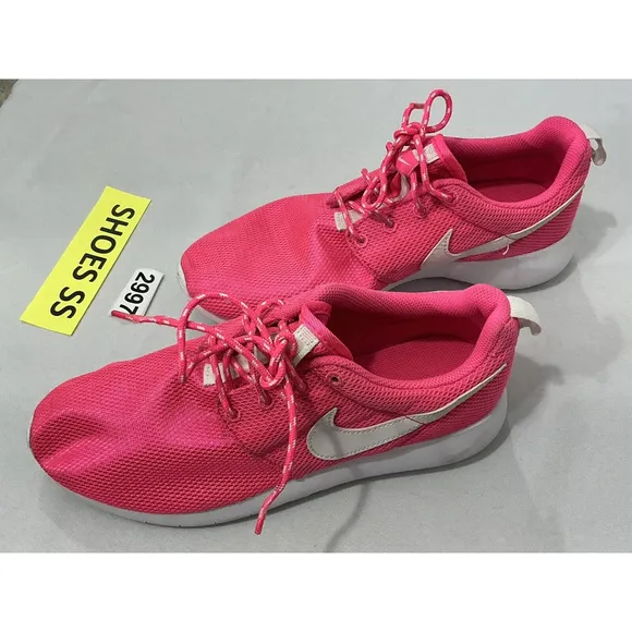 Youth Girls Nike 599729-609 Size 6 Pink Mesh Lace Up Running Sneakers NWOT