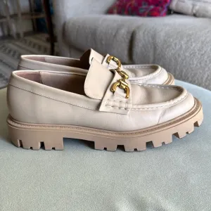 ZARA Beige Leather Gold Buckle Lug Sole Loafers Women