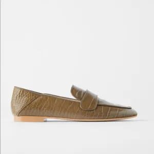 ZARA Faux Leather Crocodile Embossed Loafers sz 41