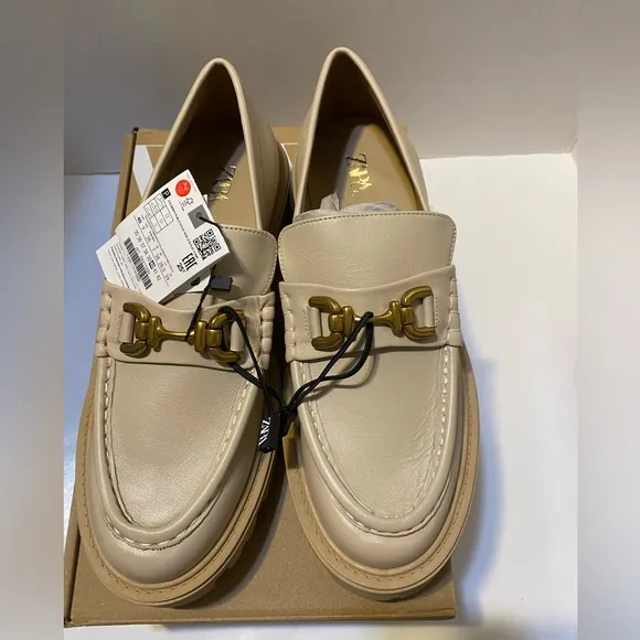 Zara Leather Buckle Lug Sole Loafers Sz 7.5, 9