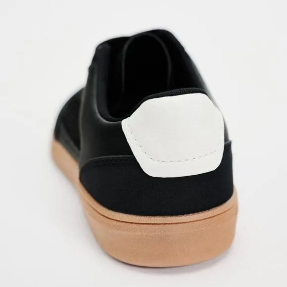 ZARA MESH SNEAKERS SIZE 8
